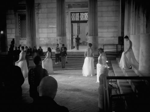 performance-teatrale-itesolivettilecce